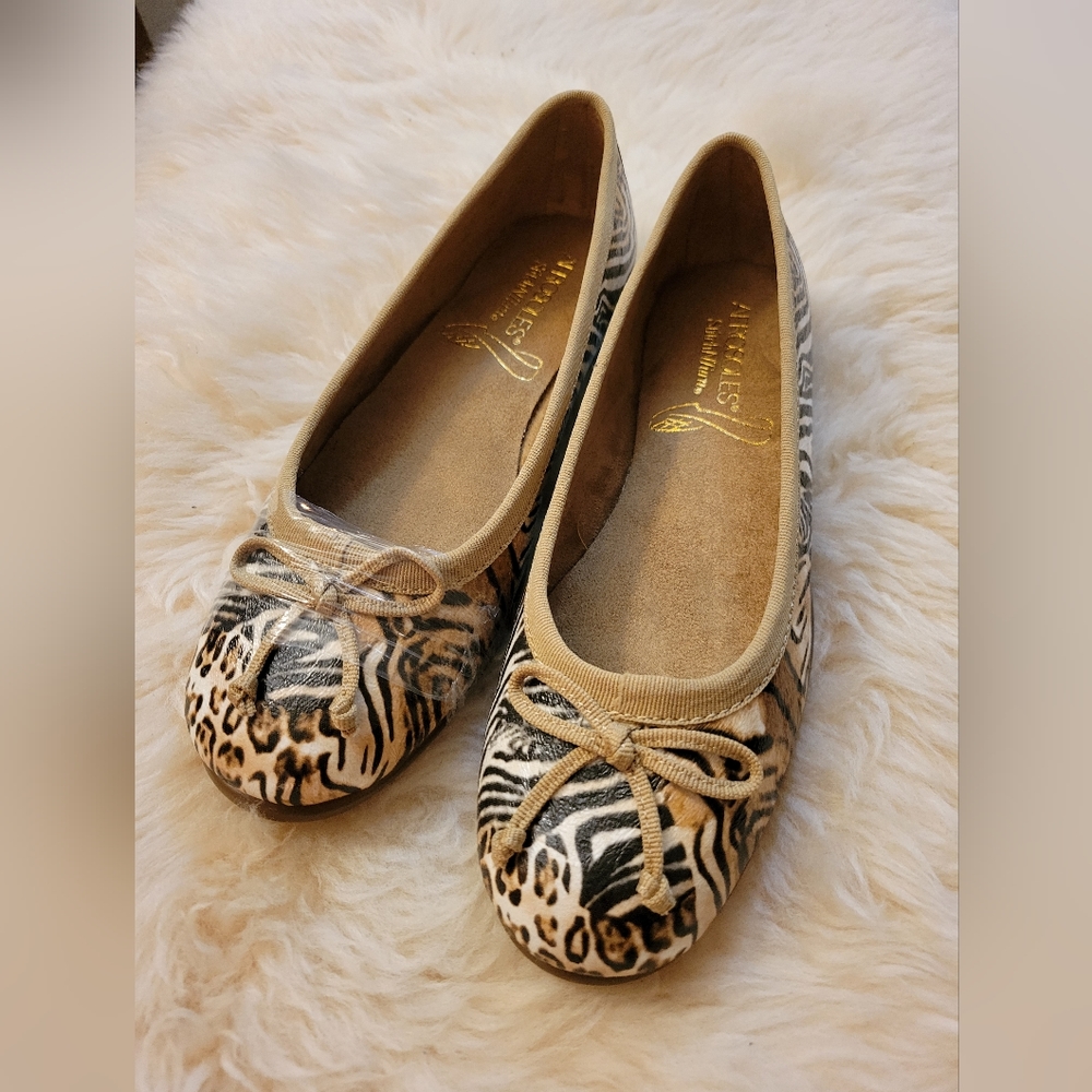 Aerosoles, Teashop, Women's Shoes, Flats, Safari Print, Size 6M, Brand New, NWT